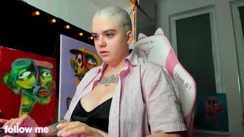 enigmastella online show from 12-18-25, 11:05