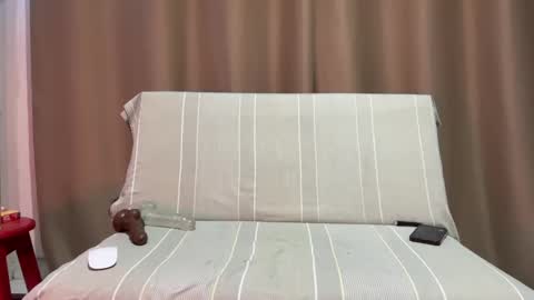 Snapshot of enjoythetrip chatting on 12-19-24, 01:07 Luke online show from 12-19-24, 01:07