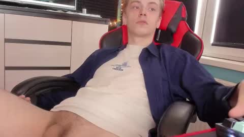 Enker online show from 09-19-25, 01:56