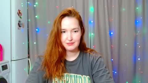 Snapshot of enorolve chatting on 12-17-24, 03:39 Horny Mary online show from 12-17-24, 03:39