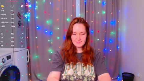 Snapshot of enorolve chatting on 12-29-24, 01:17 Horny Mary online show from 12-29-24, 01:17