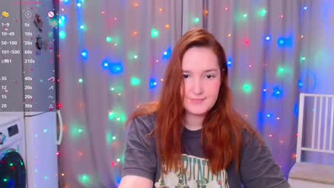 Snapshot of enorolve chatting on 01-02-25, 03:19 Horny Mary online show from 01-02-25, 03:19