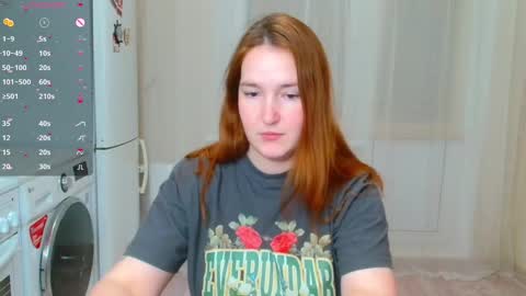 Snapshot of enorolve chatting on 01-10-25, 06:17 Horny Mary online show from 01-10-25, 06:17