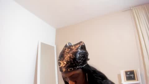 Angela online show from 02-26-25, 12:16