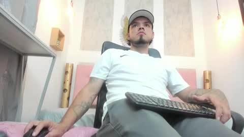    online show from 01-07-26, 06:49