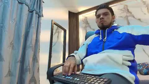    online show from 01-15-26, 03:44