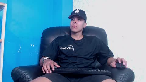 Enzo online show from 04-17-26, 09:29