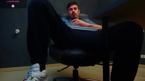 EnzoRace online show from 11-08-25, 06:02