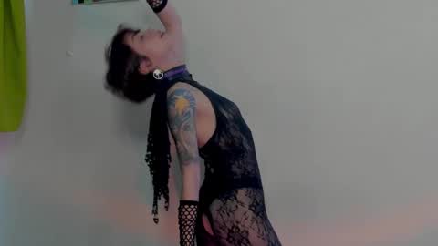 Leyla online show from 12-12-24, 09:04