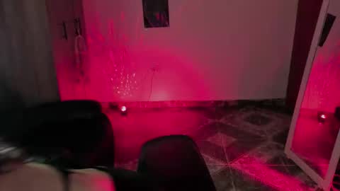 Leyla online show from 03-19-26, 03:54