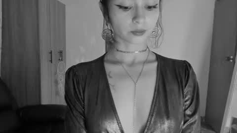 Leyla online show from 03-29-26, 12:21