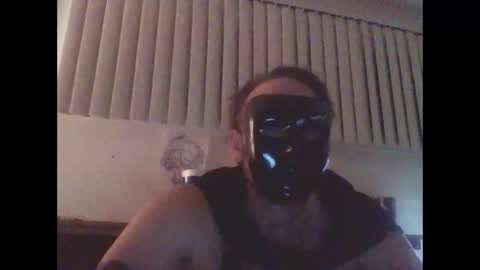Snapshot of epictriggz chatting on 04-13-26, 04:18 slutcouple online show from 04-13-26, 04:18