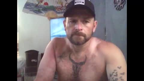 Snapshot of epictriggz chatting on 04-13-26, 05:18 slutcouple online show from 04-13-26, 05:18