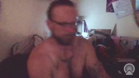 Snapshot of epictriggz chatting on 05-23-26, 09:35 slutcouple online show from 05-23-26, 09:35