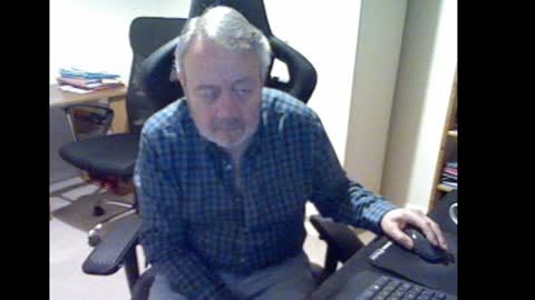 erasmus_d online show from 01-01-25, 06:06