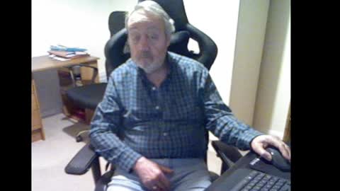 erasmus_d online show from 01-27-25, 06:09