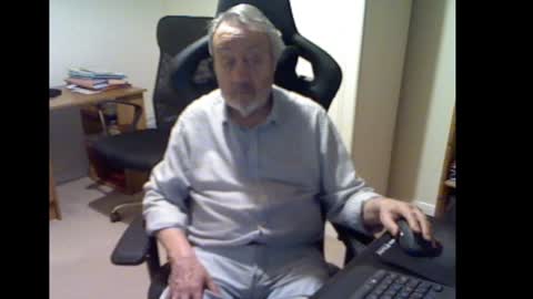 erasmus_d online show from 01-30-25, 05:39
