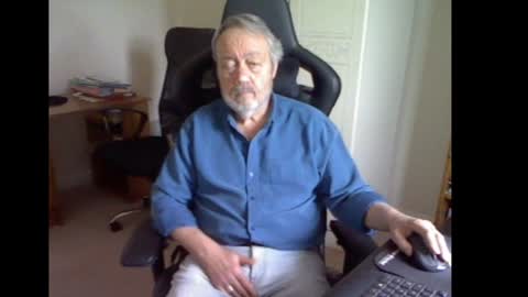 erasmus_d online show from 02-04-25, 12:33
