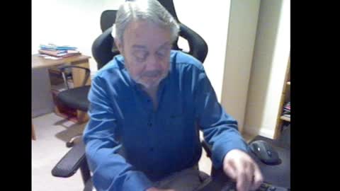 erasmus_d online show from 02-15-25, 05:39