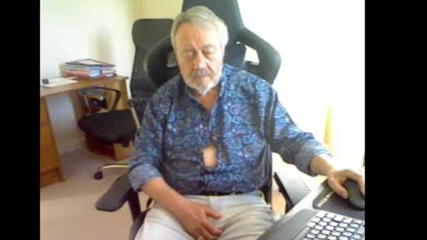 erasmus_d online show from 09-13-25, 05:13