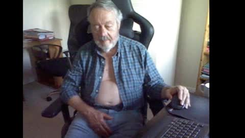 erasmus_d online show from 09-30-25, 05:40
