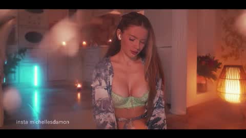 Ana Marie online show from 03-18-26, 01:42