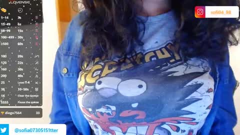 Snapshot of eren_mikasa chatting on 06-03-26, 11:54 sofia online show from 06-03-26, 11:54