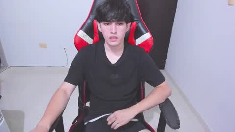 eren_tatakae online show from 12-14-25, 07:40