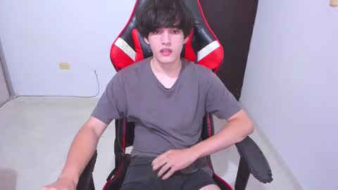 eren_tatakae online show from 02-25-26, 03:38