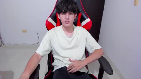 eren_tatakae online show from 03-28-26, 02:44