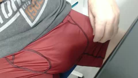 eric100eric100 online show from 11-17-25, 08:25