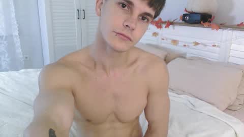 Eric Crush online show from 10-26-25, 04:29