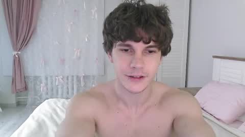 Eric Crush online show from 04-22-26, 03:53