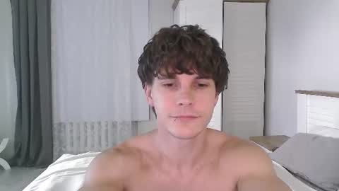 Eric Crush online show from 06-25-26, 04:45