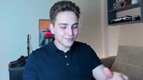 Snapshot of eric_ether chatting on 09-25-25, 10:02 Eric online show from 09-25-25, 10:02