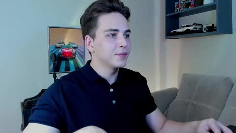 Snapshot of eric_ether chatting on 10-04-25, 07:45 Eric online show from 10-04-25, 07:45