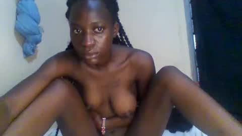 Erica online show from 11-05-25, 03:06