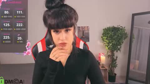 Erika online show from 10-15-25, 03:01