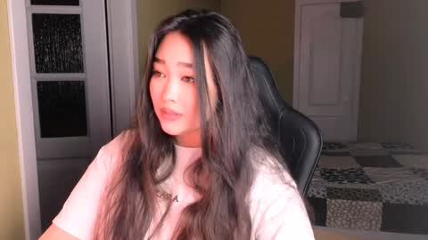 Snapshot of erica_wayne chatting on 02-08-25, 01:44 Erica Wayne online show from 02-08-25, 01:44