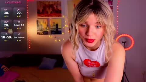 Snapshot of erica_winterr chatting on 02-04-25, 08:56 Erica Winterr online show from 02-04-25, 08:56