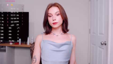 Snapshot of ericaglam chatting on 12-26-24, 02:12 Erica online show from 12-26-24, 02:12