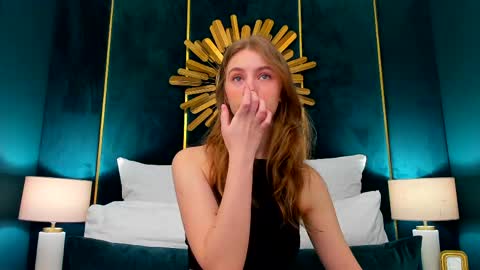 Erica online show from 05-05-26, 05:15