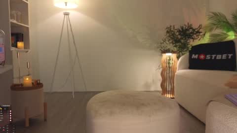 Call me Erica online show from 12-08-24, 12:18