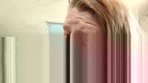 Snapshot of ericas080625 chatting on 12-14-25, 02:55 EazyE MattyDaddy online show from 12-14-25, 02:55