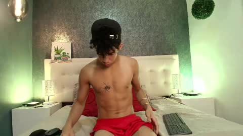   online show from 03-05-25, 09:49