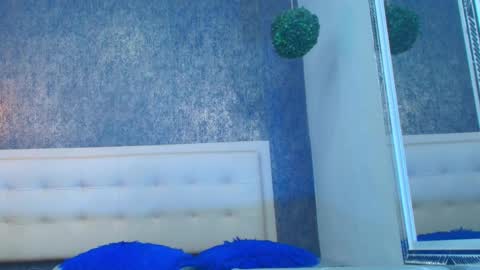   online show from 10-22-25, 04:02