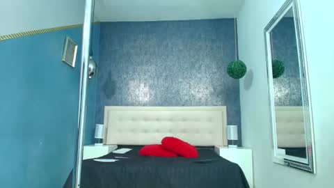   online show from 11-24-25, 04:01