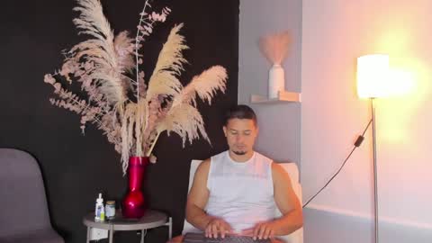 Erick online show from 12-05-24, 12:22