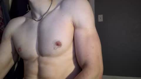 Snapshot of ericmg11 chatting on 11-08-25, 09:35 ericmg11 online show from 11-08-25, 09:35