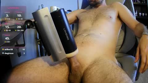 Snapshot of erik_plays_hockey chatting on 05-11-26, 03:07 Erik plays hockey online show from 05-11-26, 03:07